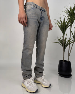 PANTALÓN DENIM CROMADO